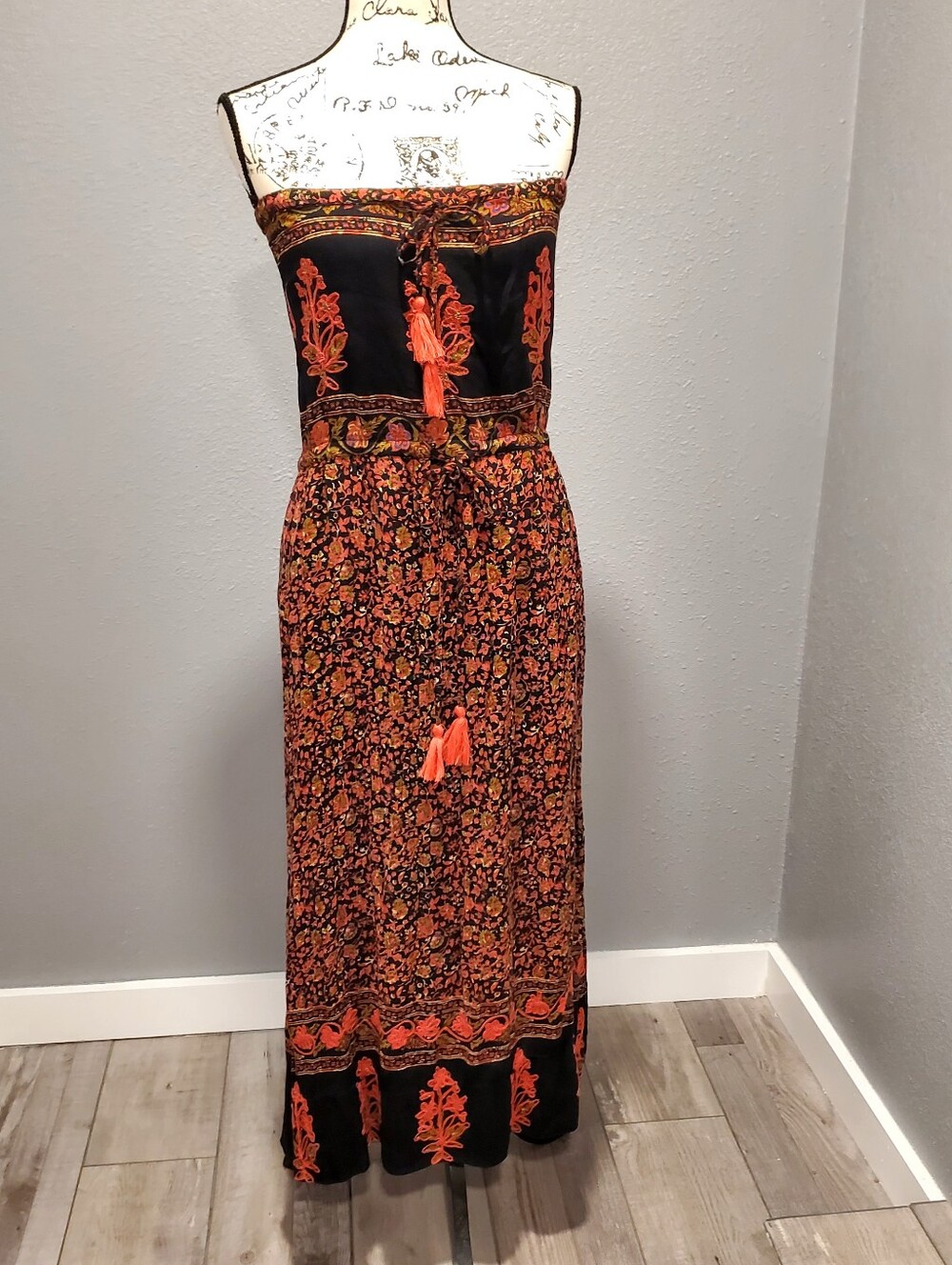 Chelsea & Violet Black Maxi Dress with Orange Floral Print Size XS